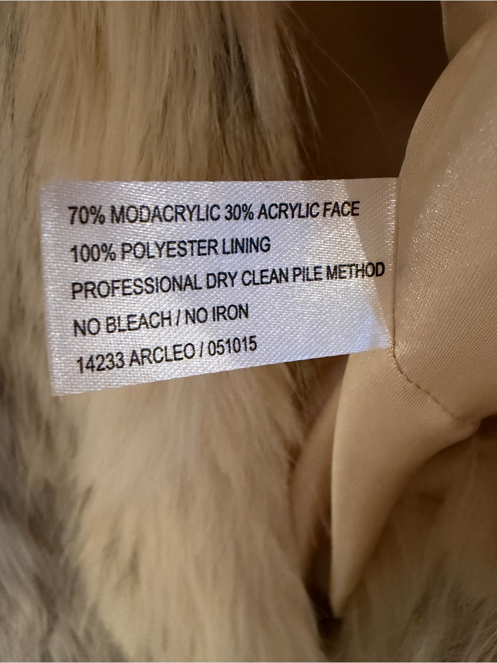 Donna Salyers' Fabulous-Furs Faux Fur Vest Small - Picture 11 of 11